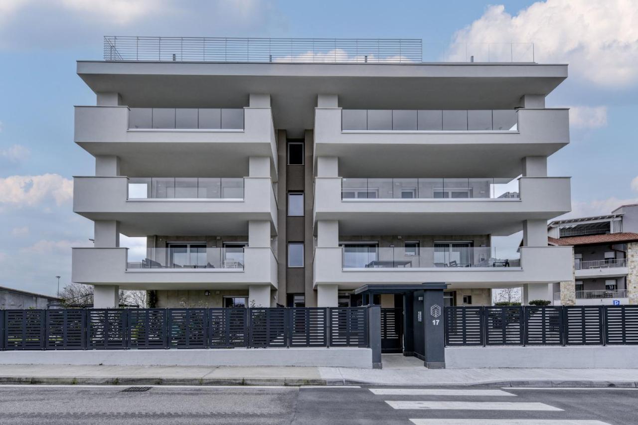 Opalia Residence - Garda Lake Lifestyle Apartment Peschiera del Garda Exterior foto