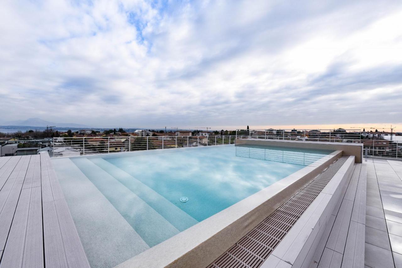 Opalia Residence - Garda Lake Lifestyle Apartment Peschiera del Garda Exterior foto